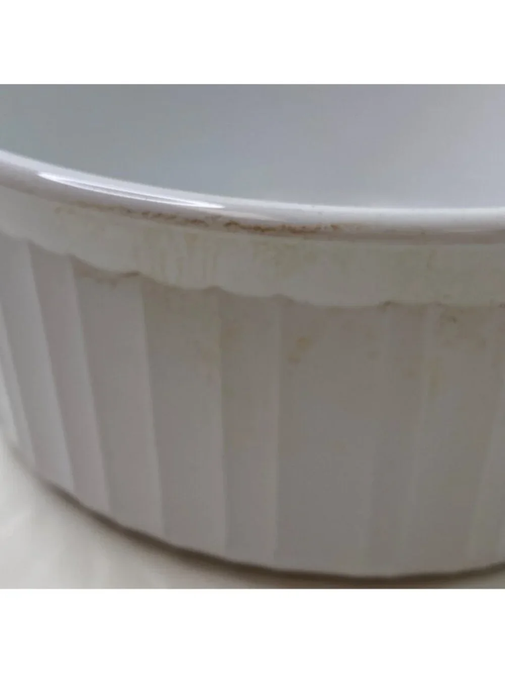 CorningWare French White Round 1.6L Baking Dish F-5-B Ribbed Ceramic Bowl